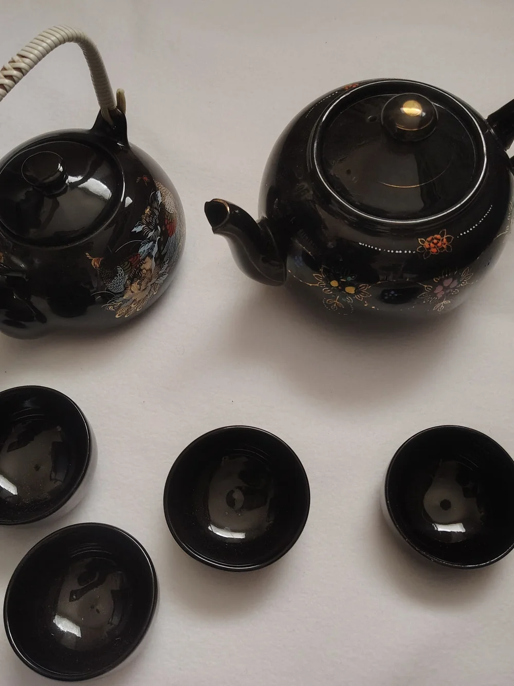 Vintage Made in Japan Black Ceramic Tea Set 2 Teapots & 4 Cups Hand Painted
